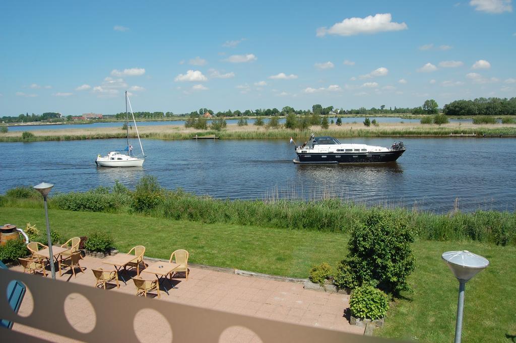 Buitenplaats T Ges Sneek Habitación foto
