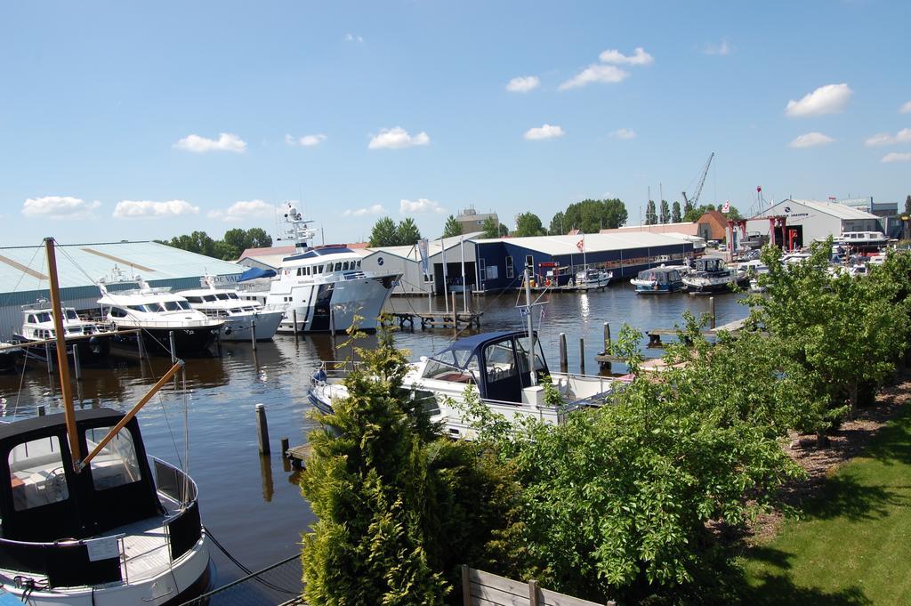 Buitenplaats T Ges Sneek Habitación foto